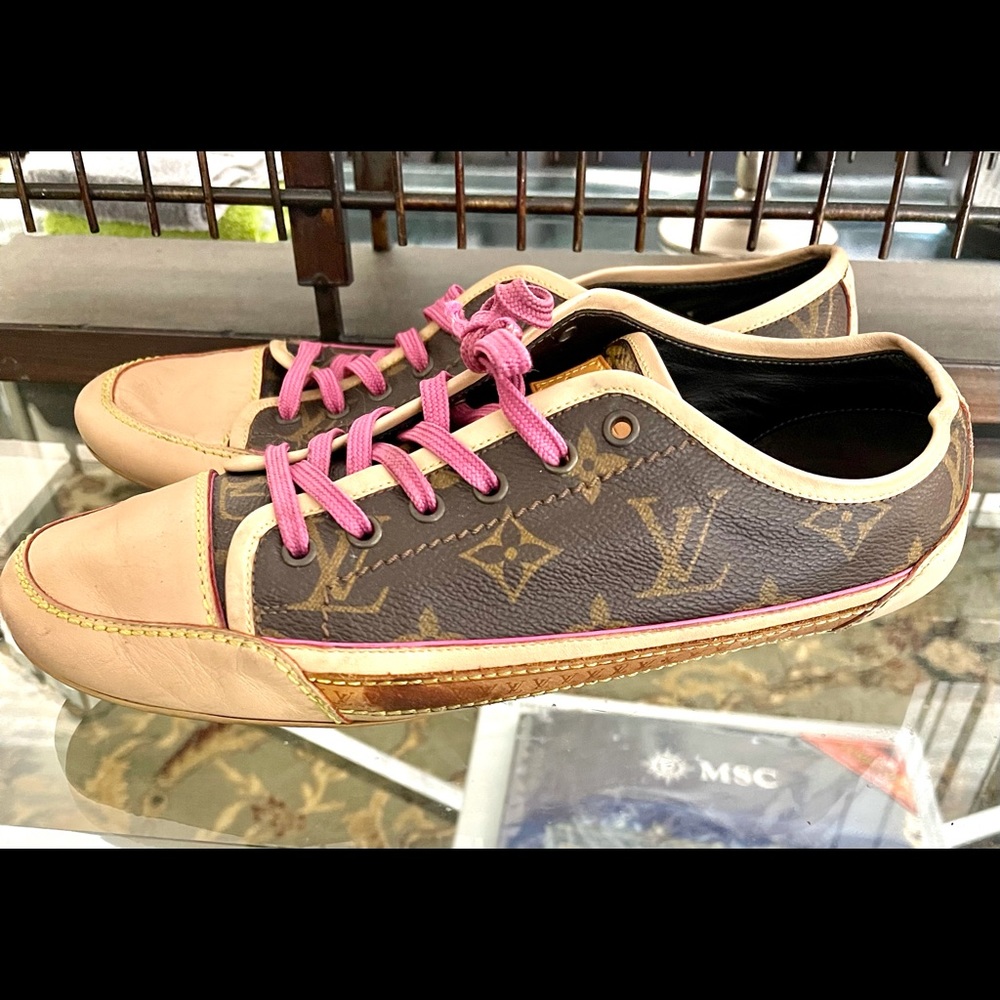 Louis Vuitton Sneakers US Size 8